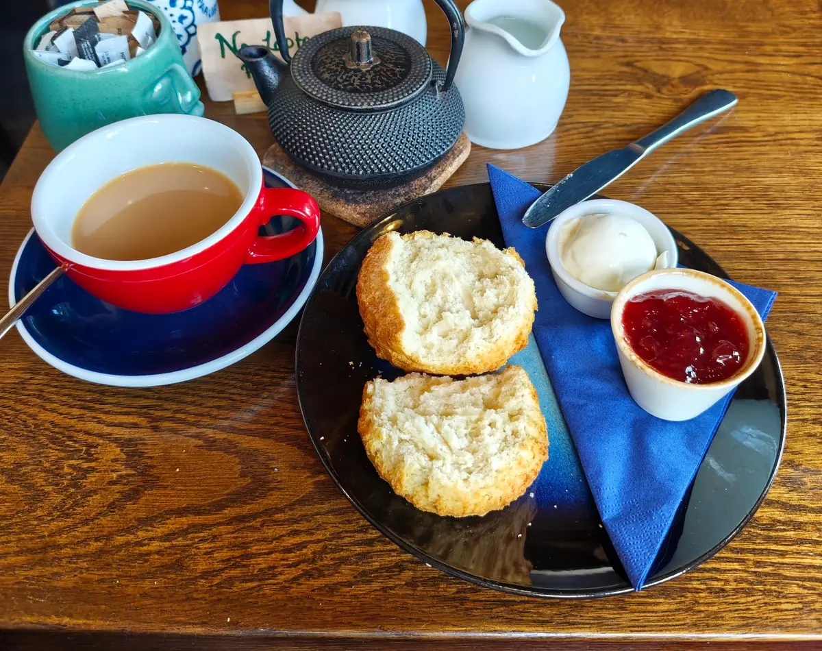 Parlormade Scone House photo (photo 3 of 3)