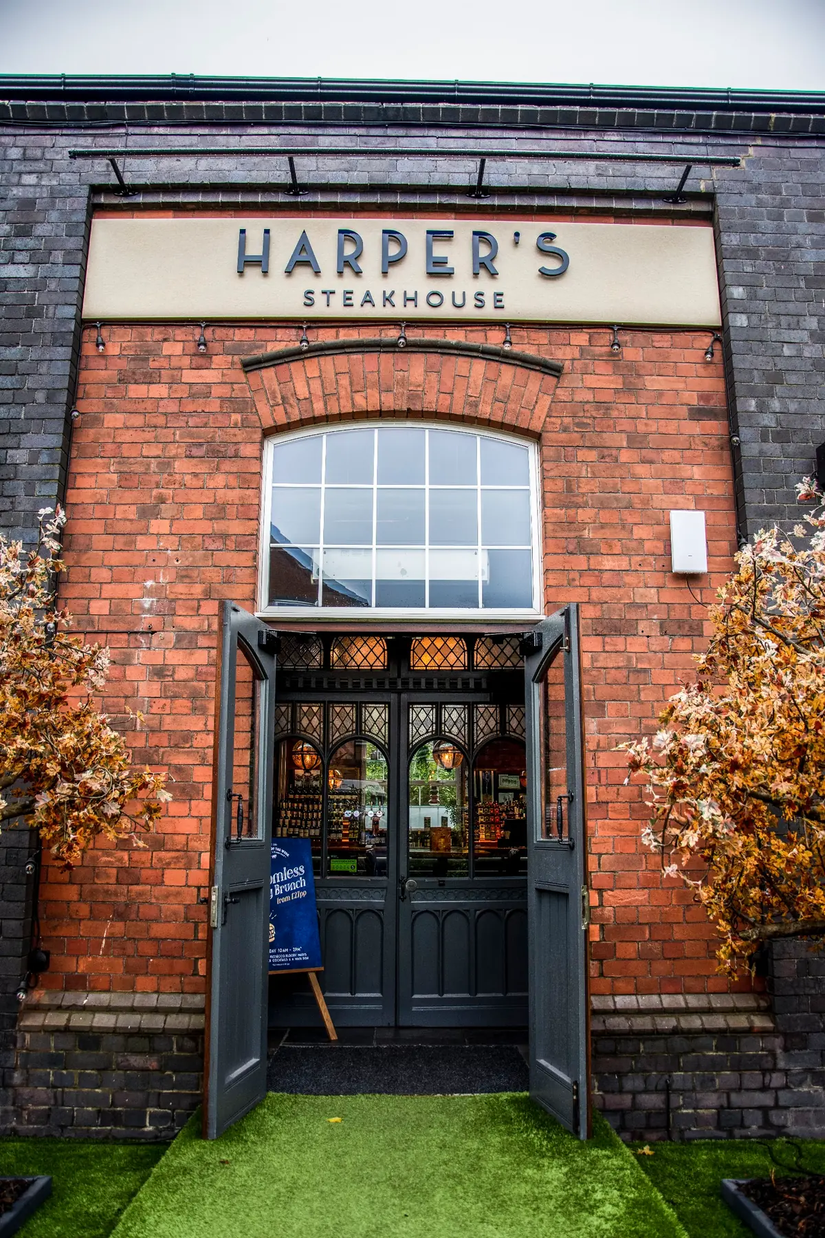 Harper’s Steakhouse & Bar at the Weighbridge