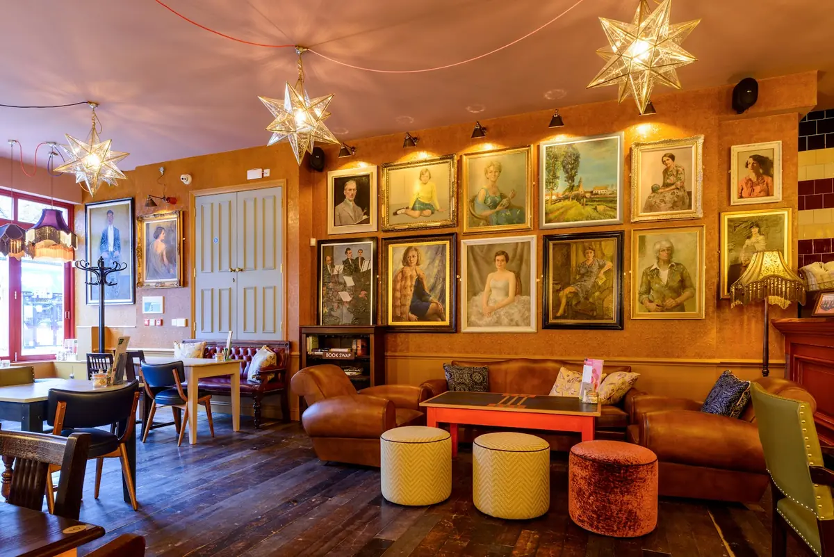 Granello Lounge — Restaurants in Hitchin