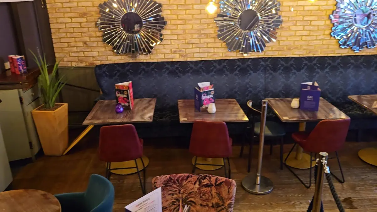 Slug & Lettuce - Oxford Circus photo (photo 1 of 3)