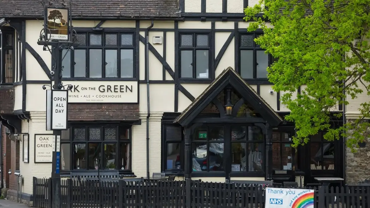 Oak on the Green — Bars in Maidstone