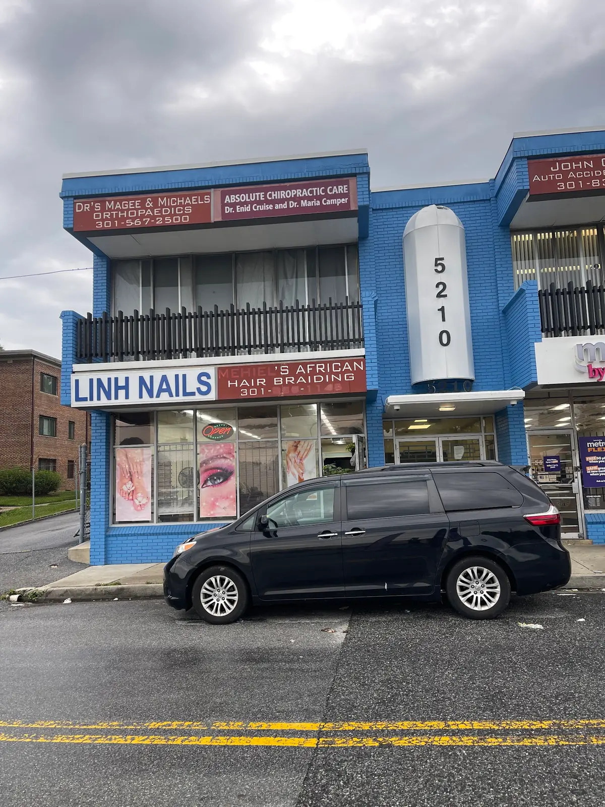 Linh Nails