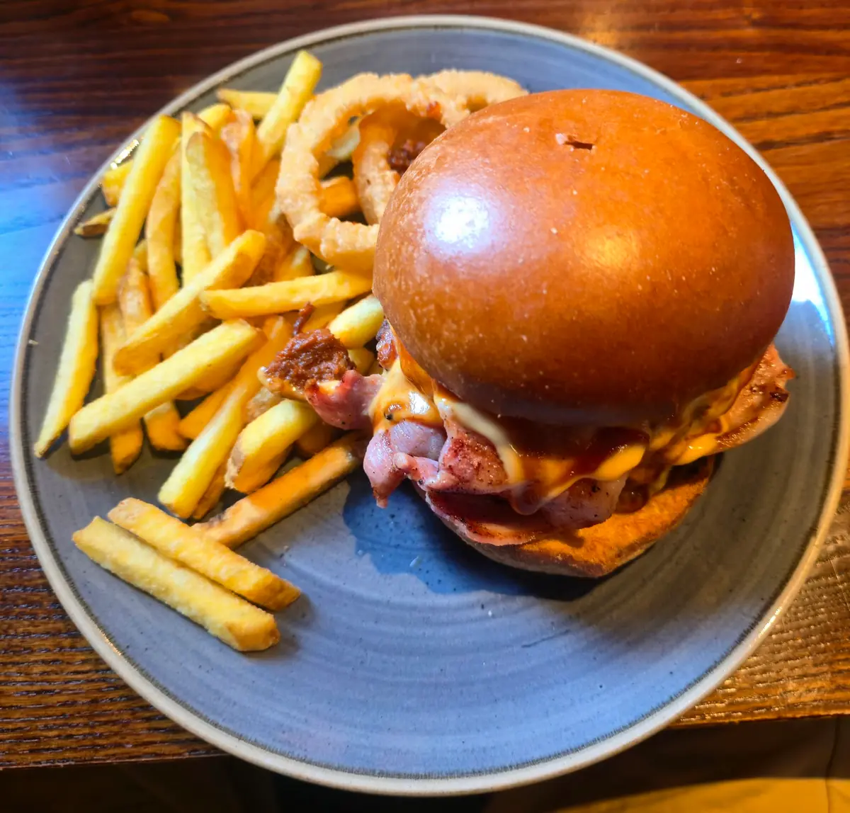 The Barley Mow — Bar & grills in Banbury