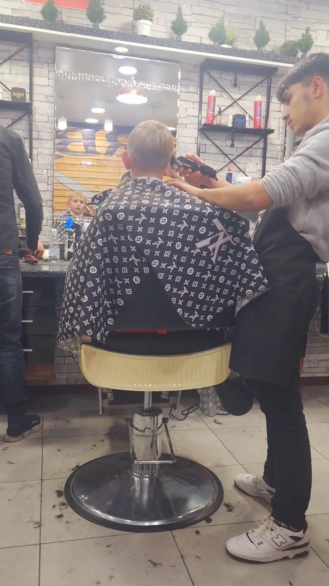 KARIZMA BARBER photo (photo 2 of 3)