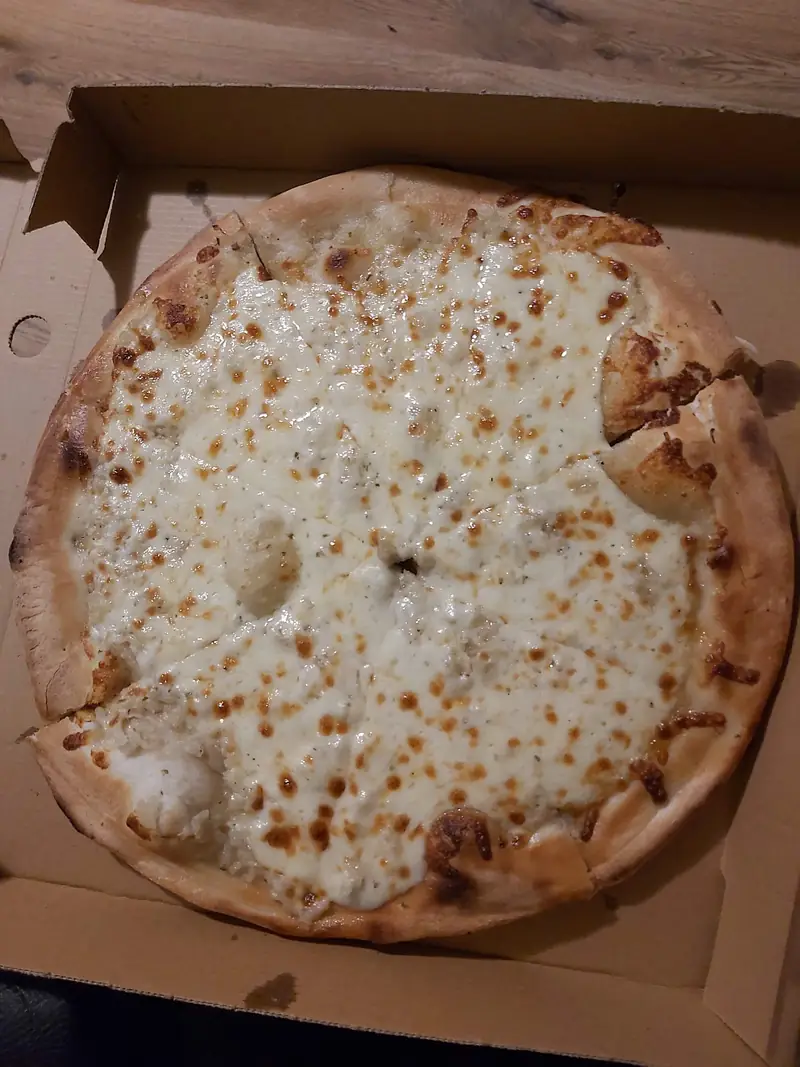 Pizza Roma photo (photo 3 of 3)