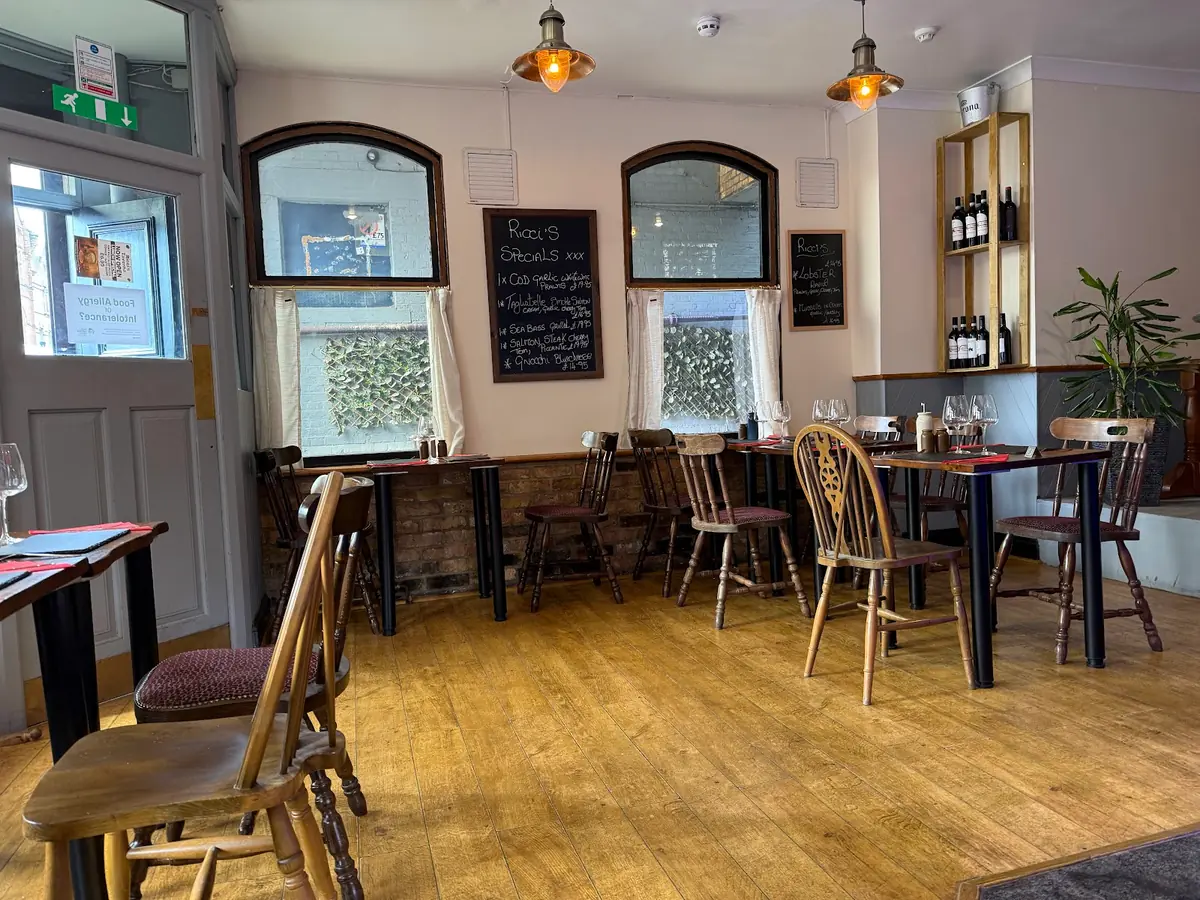 Ricci's Taverna photo (photo 2 of 3)
