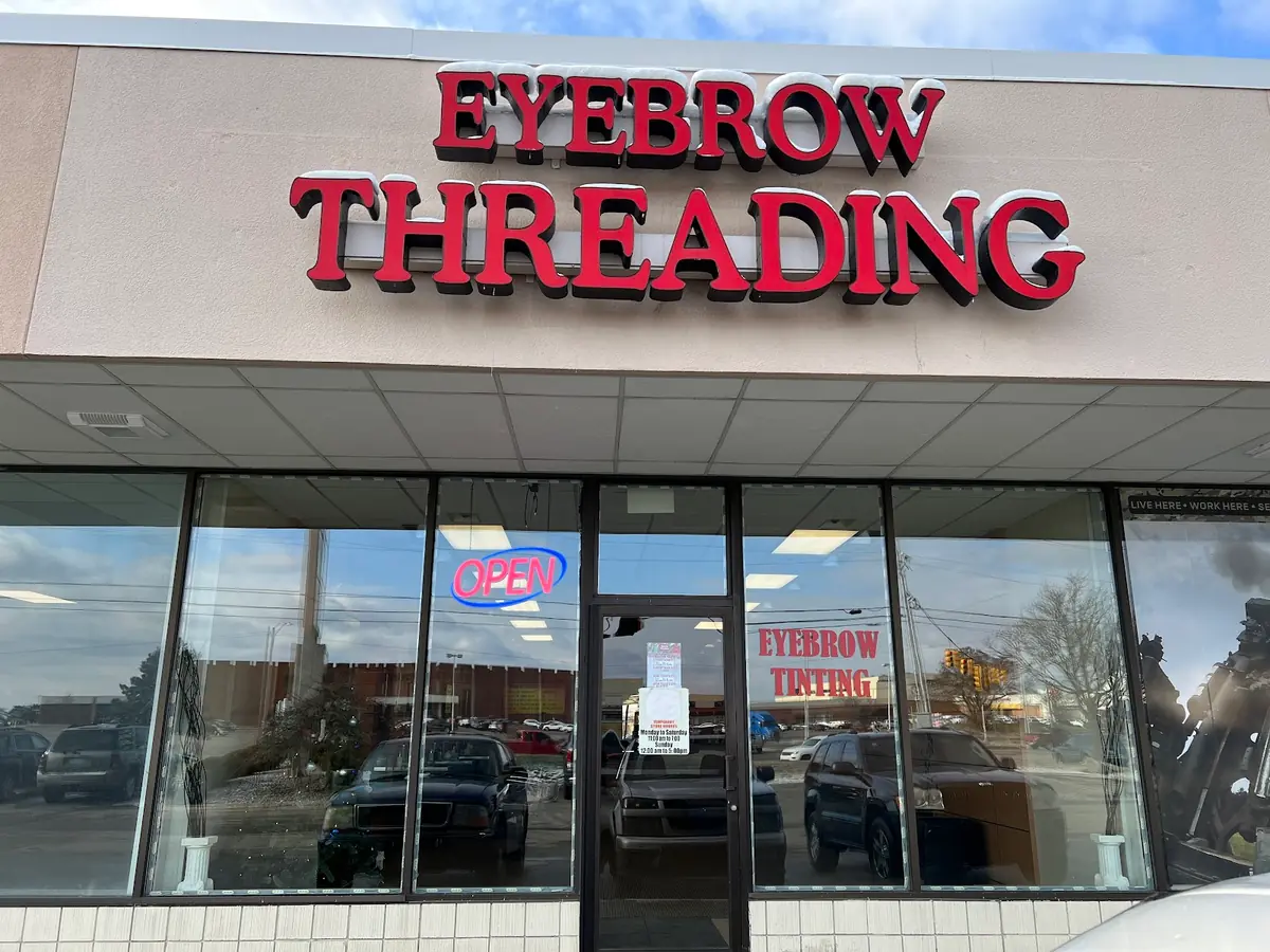 Eye Brow Threading photo (photo 2 of 3)