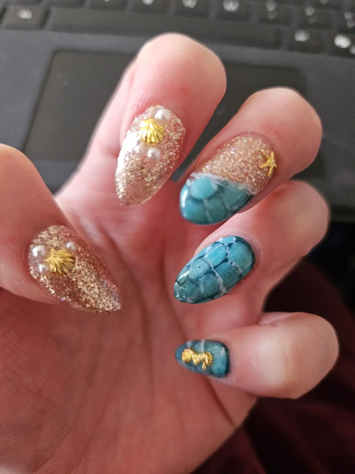Helen's Nails photo (photo 1 of 3)
