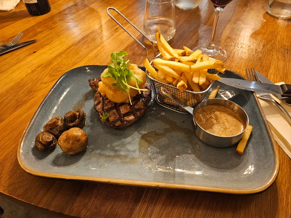 Flax Steakhouse photo (photo 3 of 3)