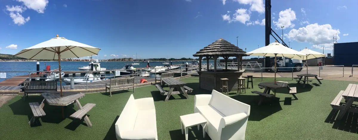 The Beach Hut Cafe