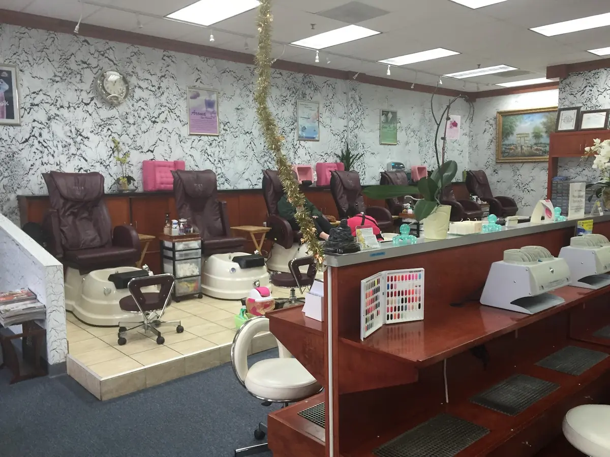 C C Nail Salon & Spa Inc photo (photo 1 of 3)