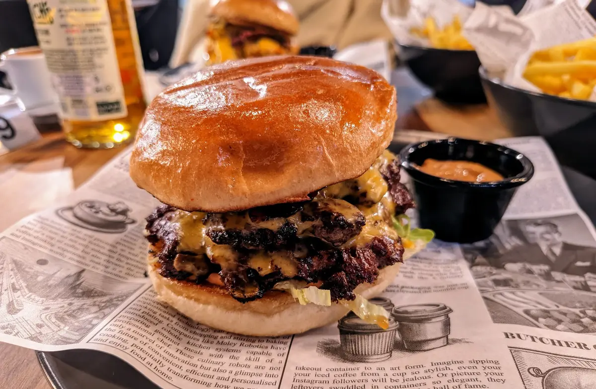 365 Smash Burger & Bar photo (photo 3 of 3)