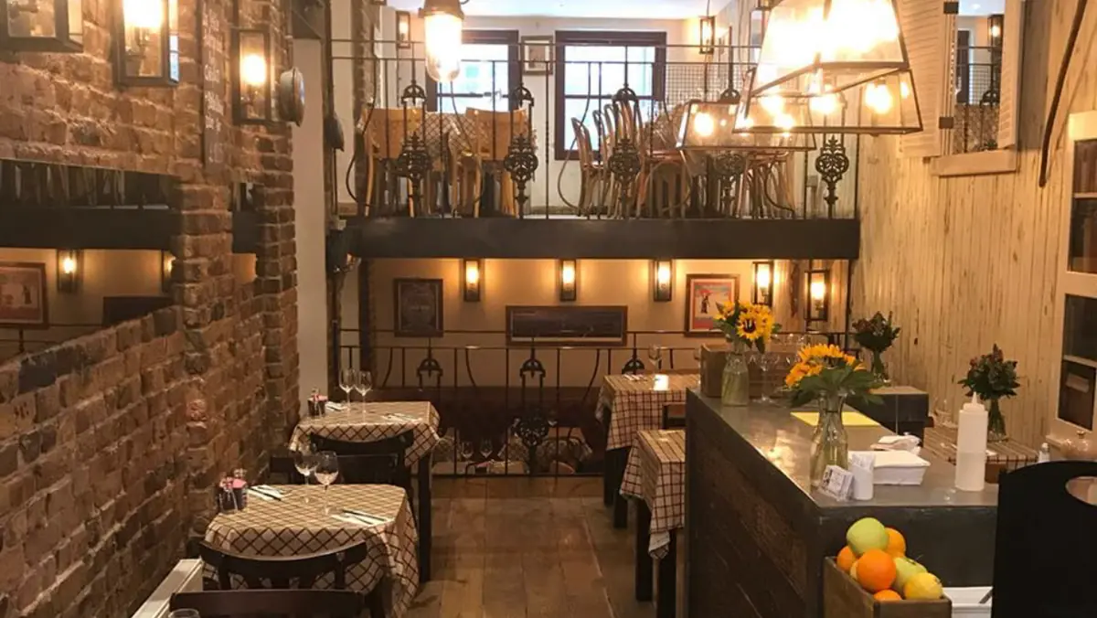 La Petite Auberge photo (photo 1 of 3)