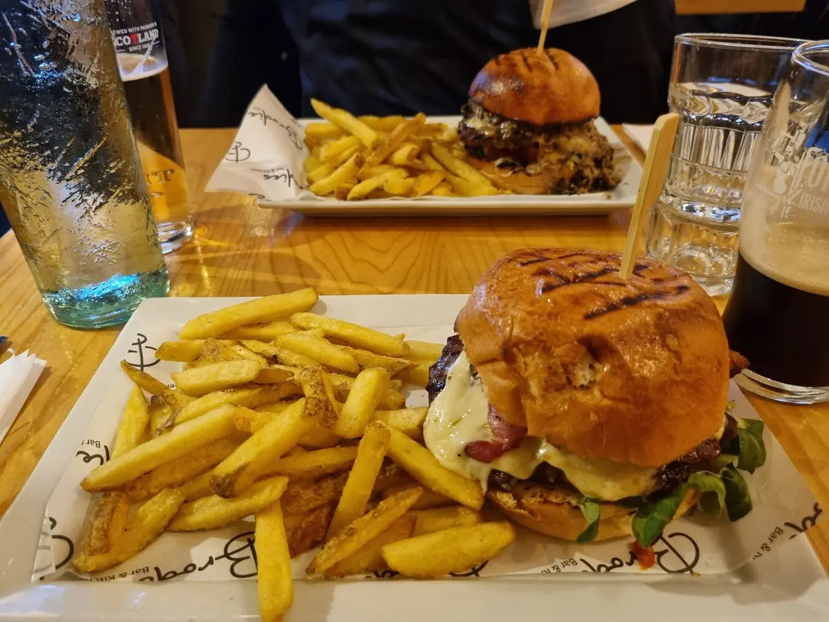 Brodies Bar & Kitchen photo (photo 3 of 3)