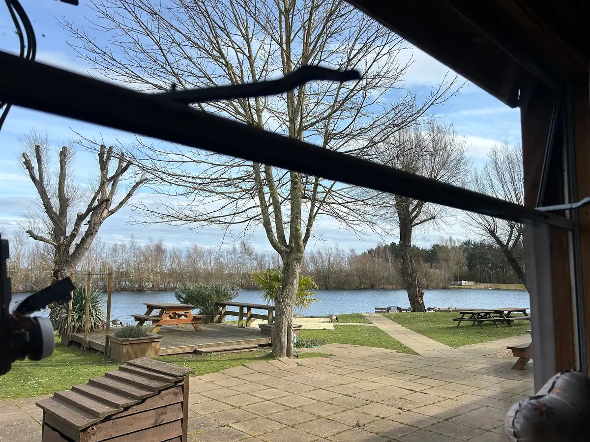 Lakeside Bar and Restaurant — Bars in Stamford