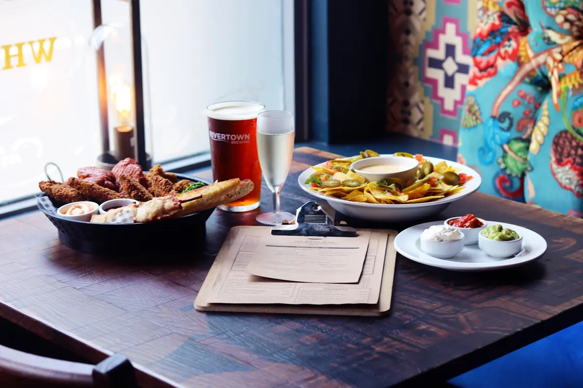 White Swan — Bars in London