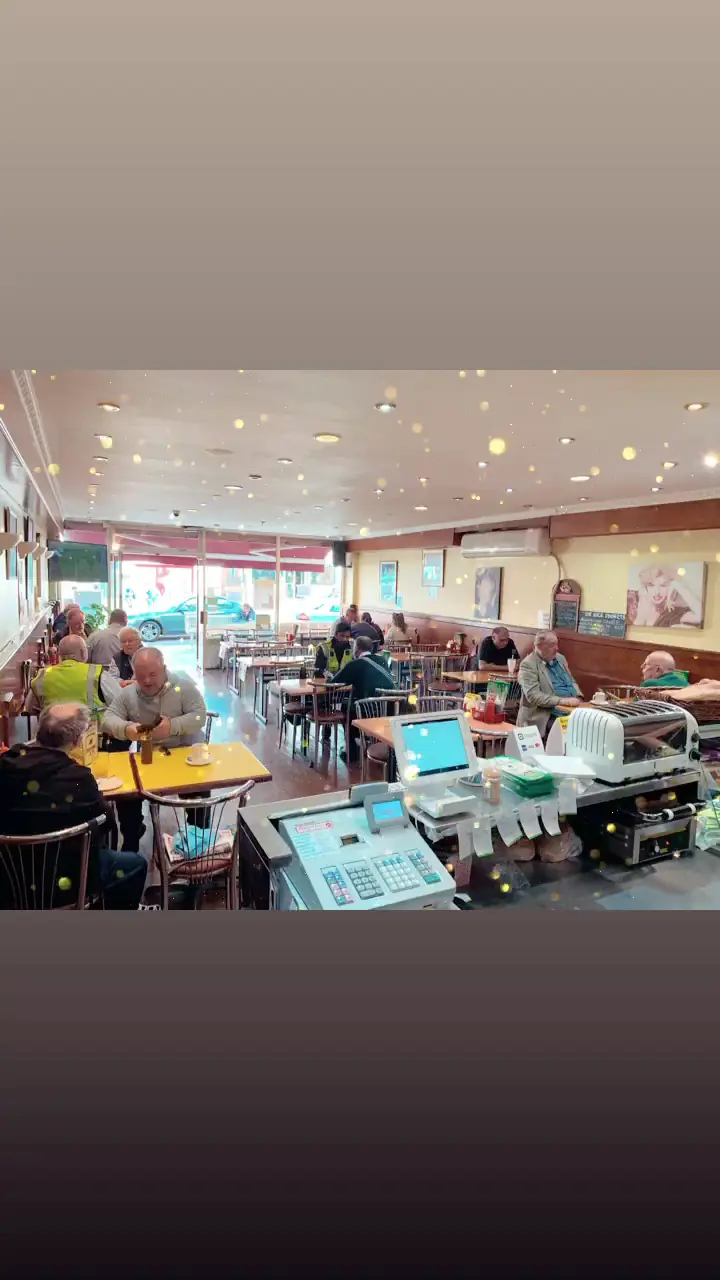 Tasty Cafe photo (photo 2 of 3)
