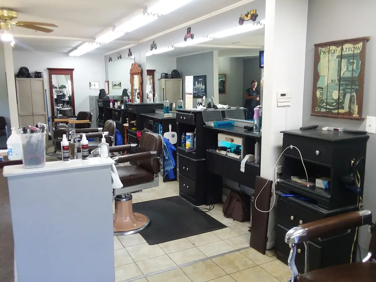 Wildwood Barber Shop photo (photo 1 of 3)