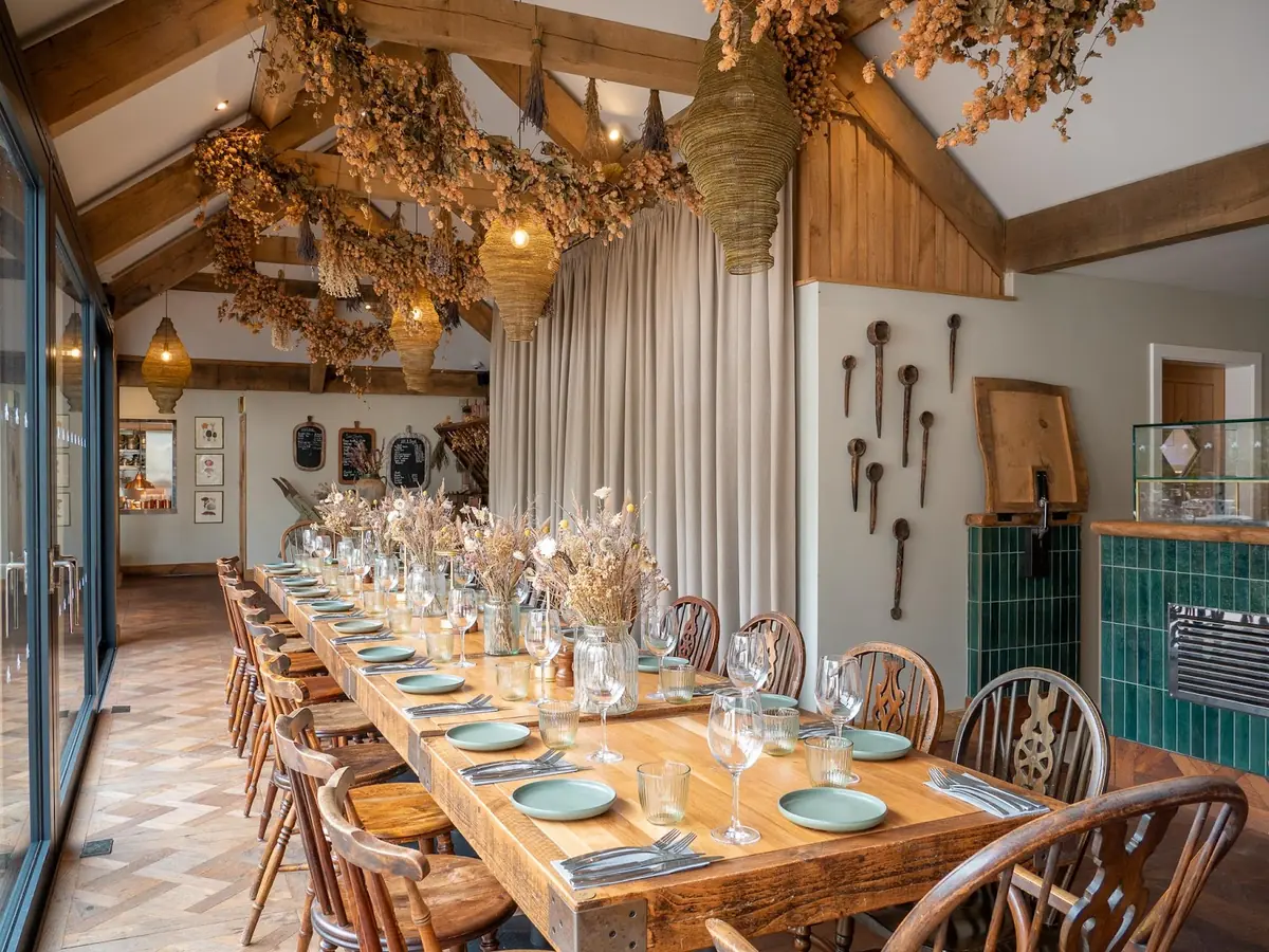 The Chestnut Horse — Bars in Winchester