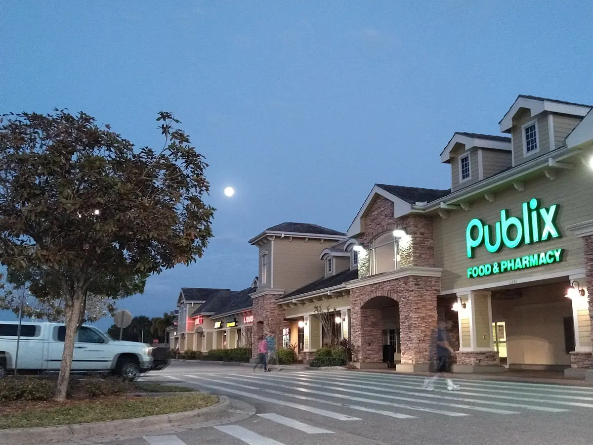 The Shops at Verandah — Shopping Malls in Tice