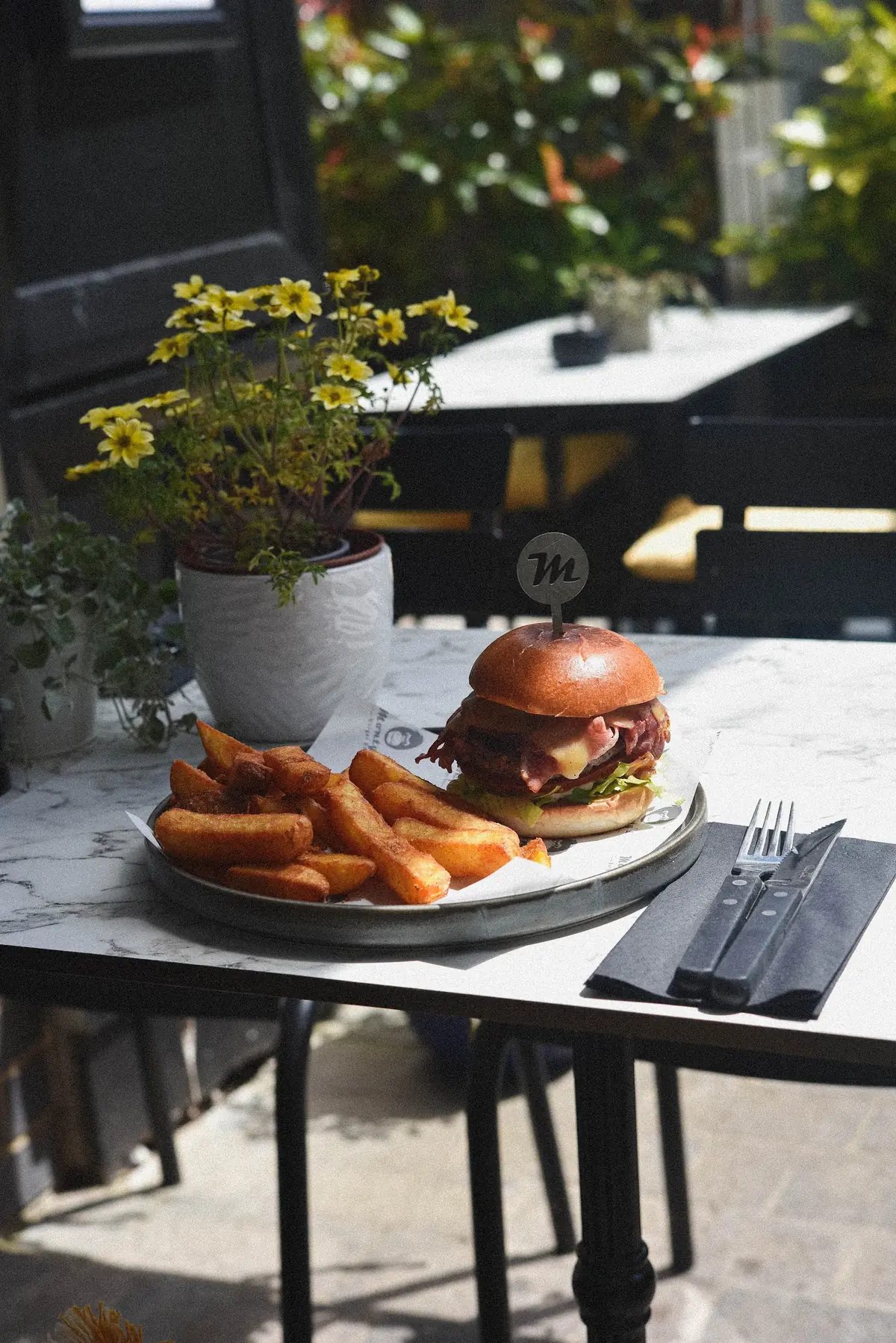Monty's burger bar photo (photo 2 of 3)