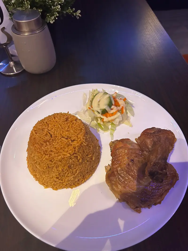 Onyé Restaurant photo (photo 1 of 3)