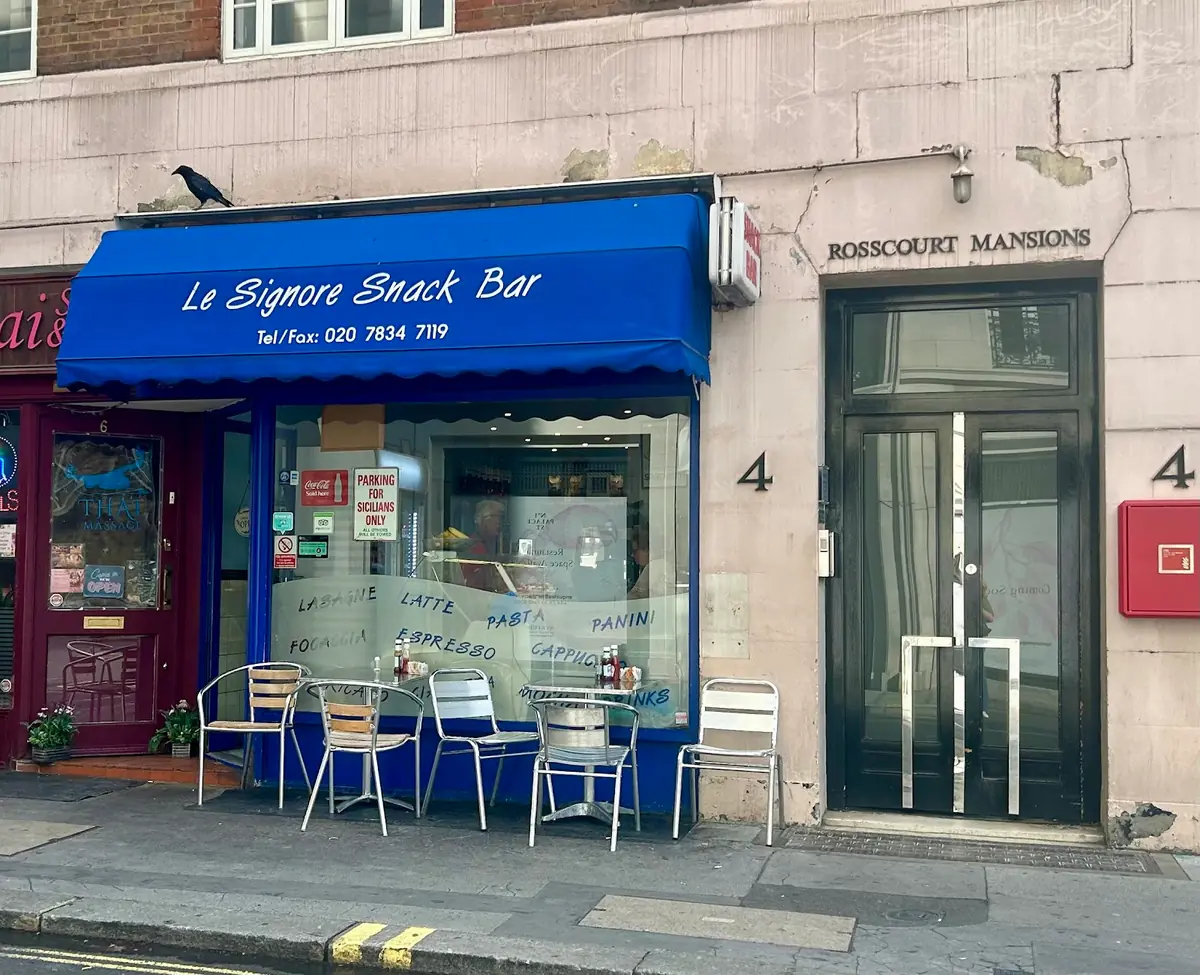 Le Signore Snack Bar photo (photo 1 of 3)