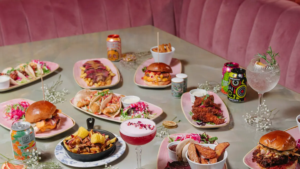 Lola Jeans Tynemouth — Restaurants in North Shields