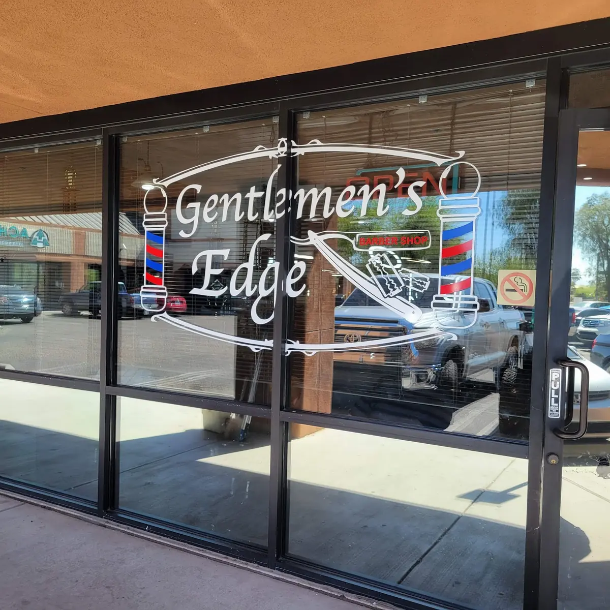 Gentlemen's Edge Barbershop photo (photo 1 of 3)