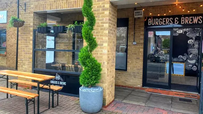 Burgers & Brews — Burger restaurants in Carterton