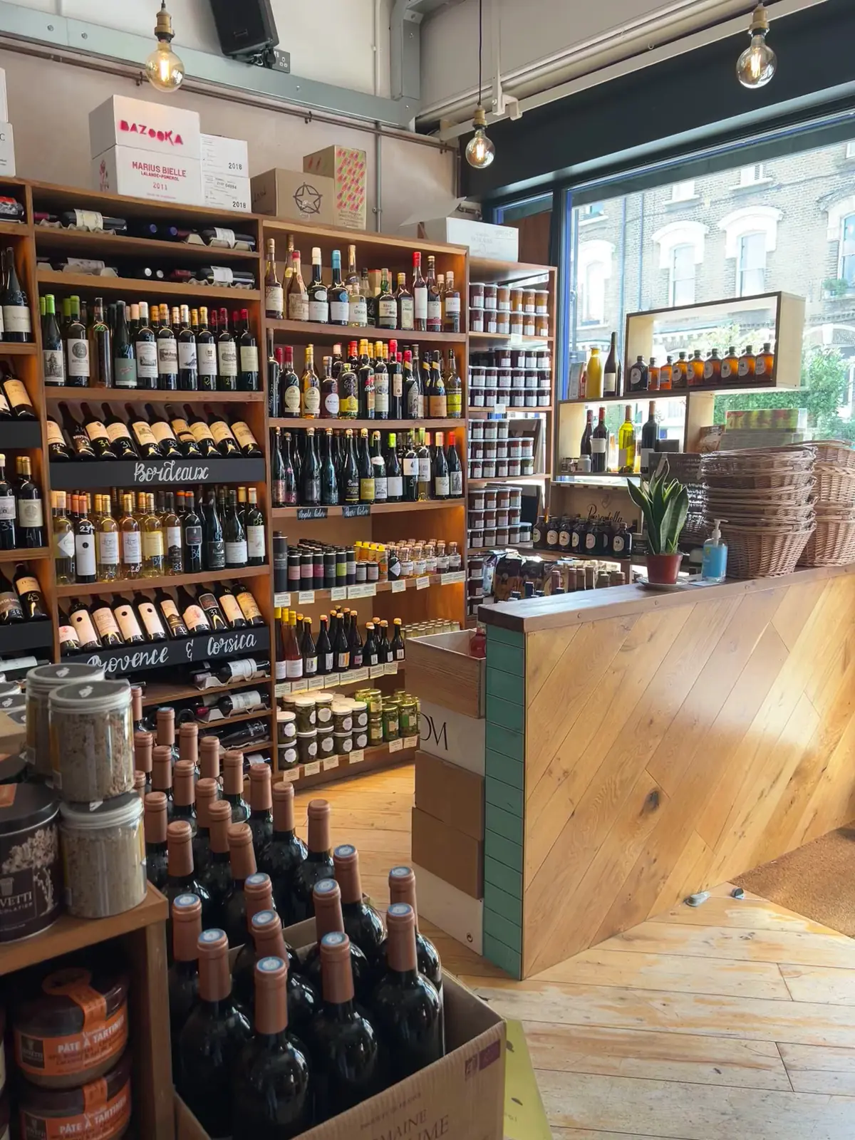 Authentique - Epicerie & Bar photo (photo 2 of 3)