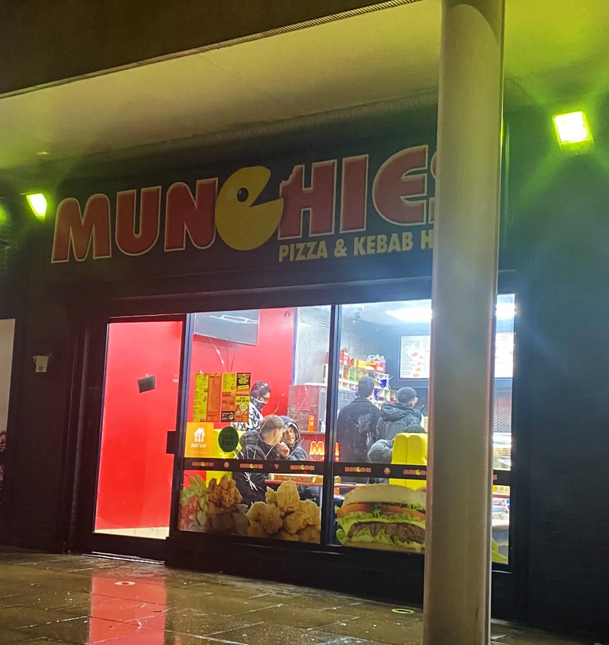 Munchies Pizza & Kebabs