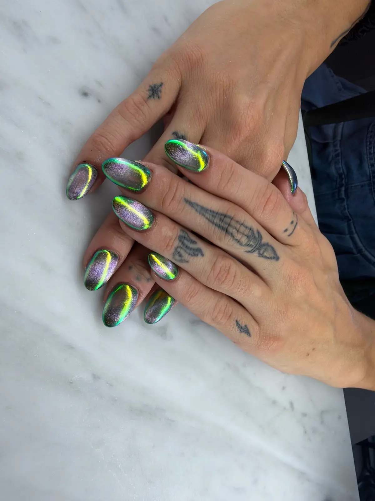 Nails 4 U photo (photo 1 of 3)