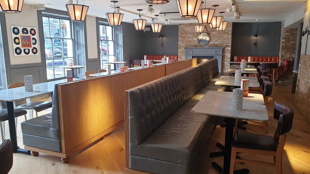 Inside PizzaExpress, Andover