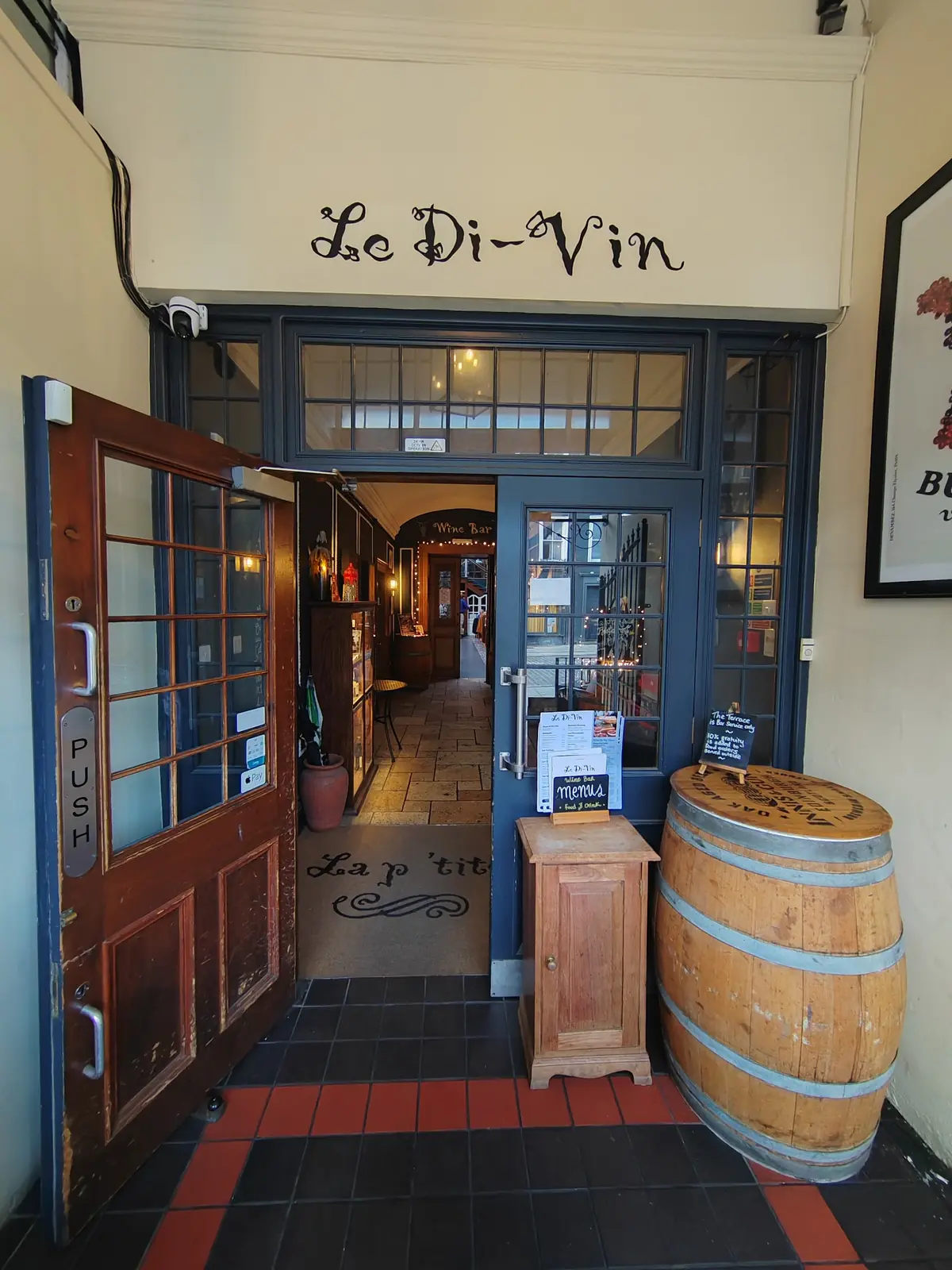 Le Di-Vin photo (photo 1 of 3)