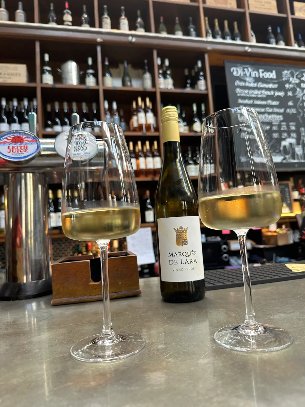 Le Di-Vin photo (photo 3 of 3)