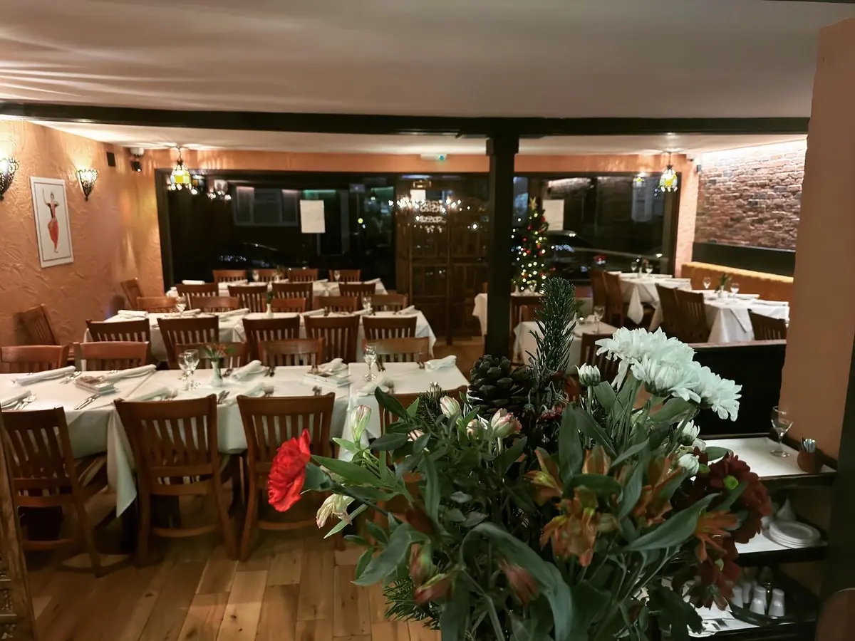 Farncombe Tandoori Restaurant — Indian restaurants in Godalming