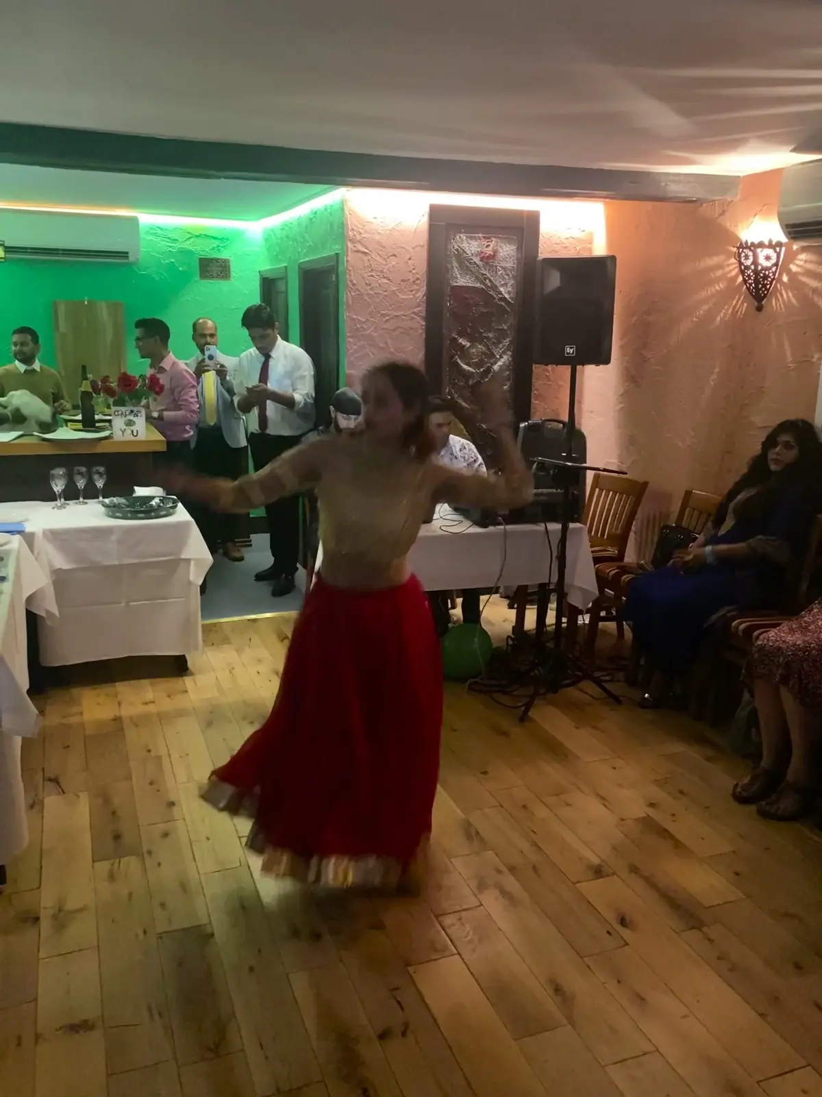 Farncombe Tandoori Restaurant photo (photo 1 of 1)