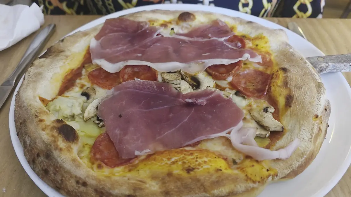 Mia Italian Kitchen Dalry photo (photo 1 of 3)
