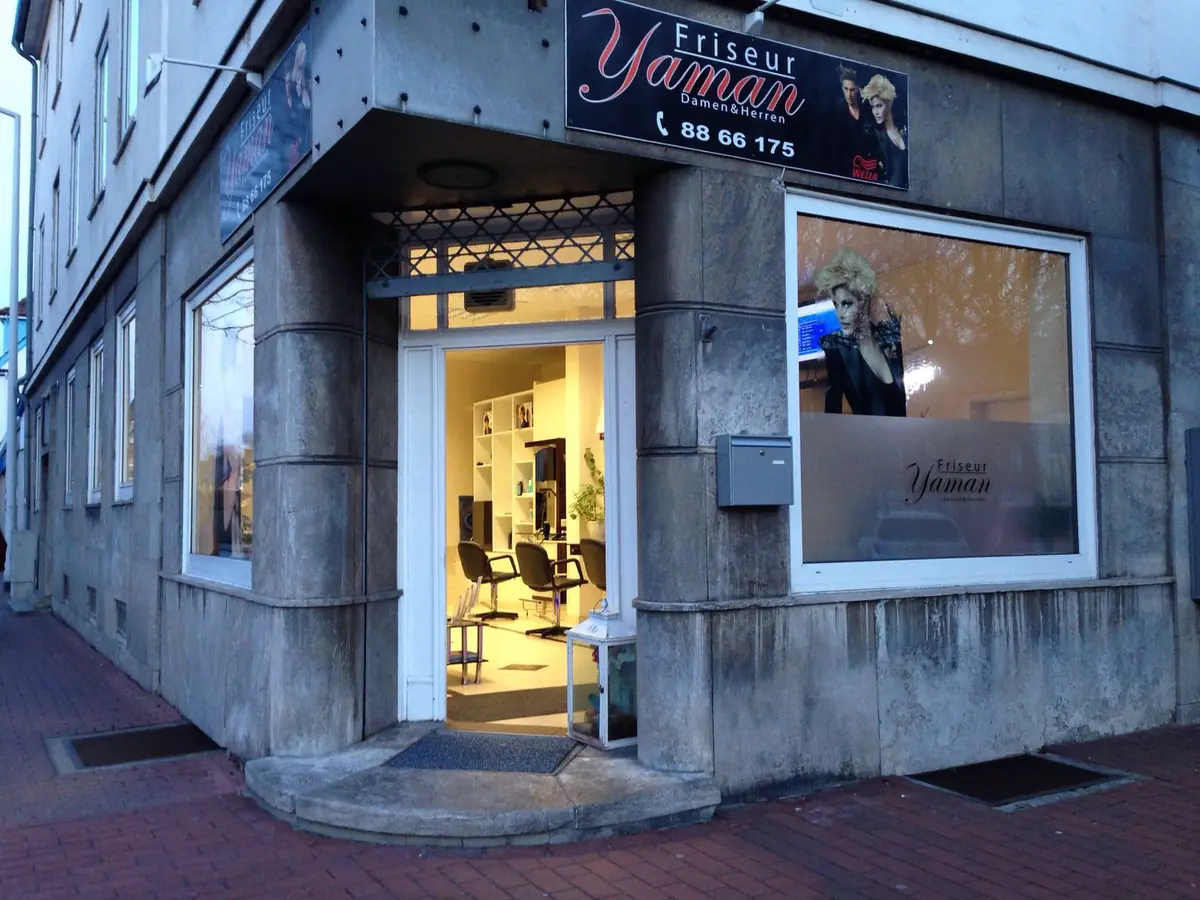 Friseur Yaman photo (photo 1 of 3)