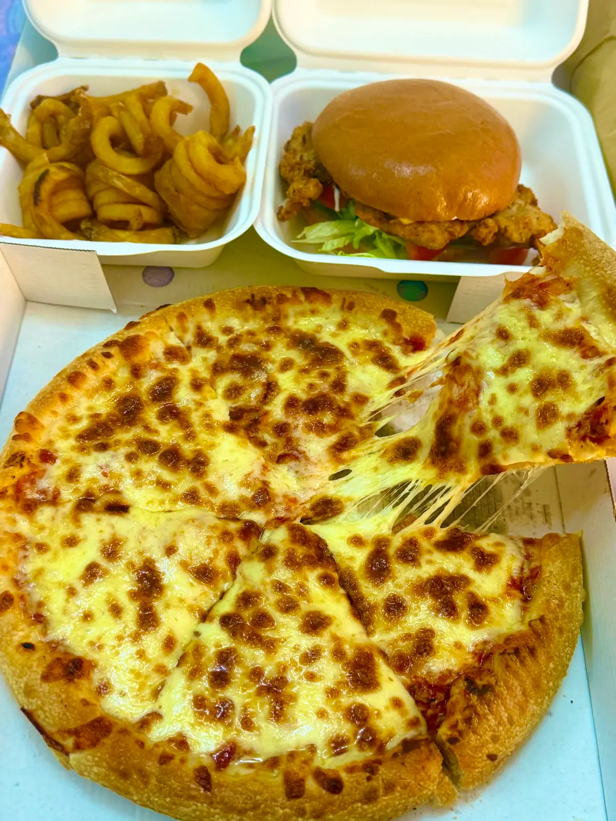 PIZZA PALACE