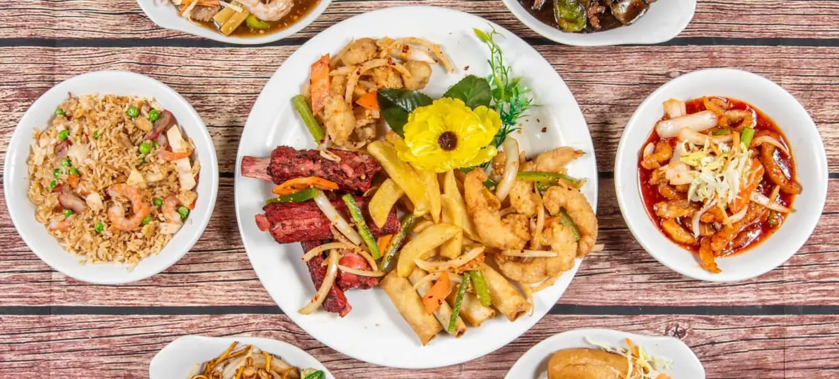 SALT & Chilli Chinese Takeaway photo (photo 1 of 3)