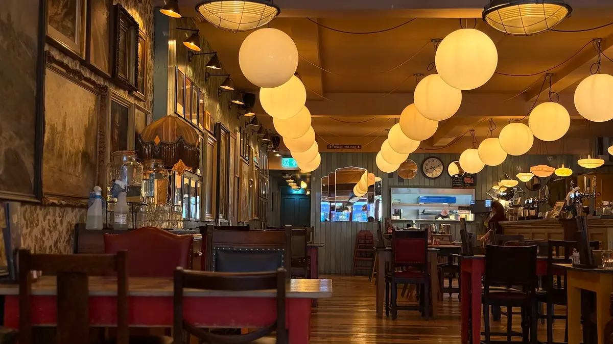 Torino Lounge photo (photo 3 of 3)