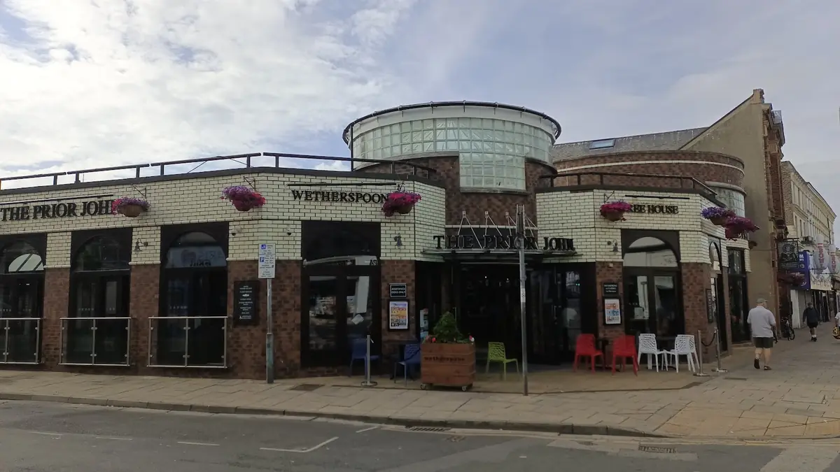 The Prior John — Bars in Bridlington