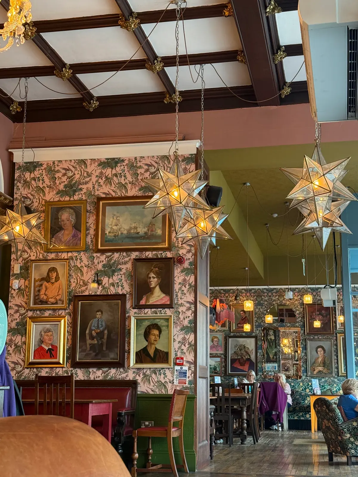 Ormo Lounge photo (photo 2 of 3)