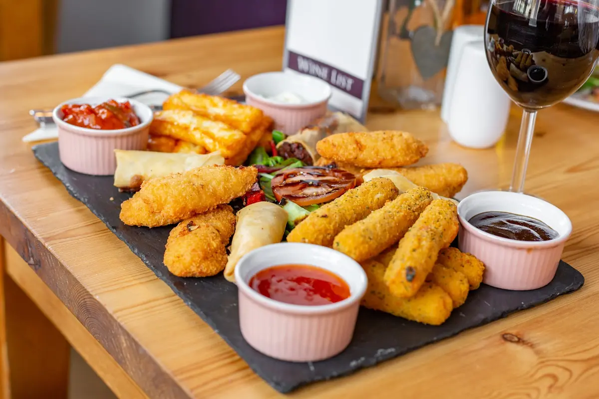 The Barley Mow — Bars in Huntingdon