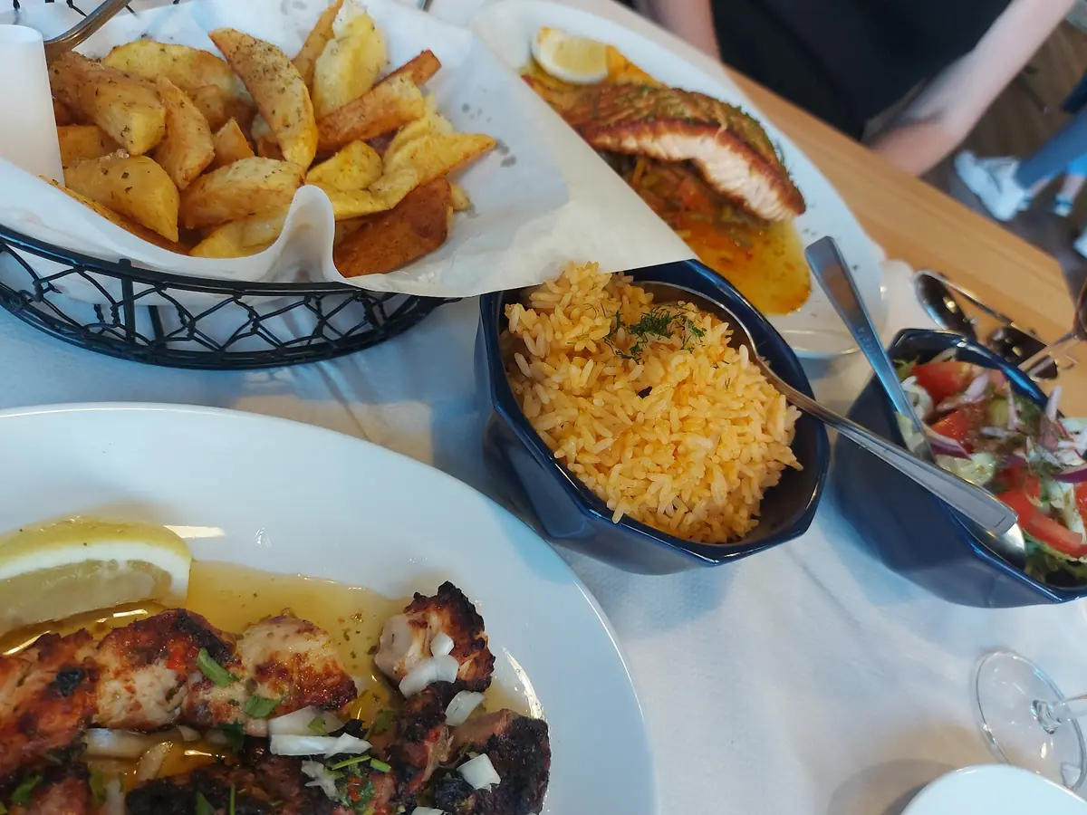 Santorini Greek Taverna photo (photo 3 of 3)