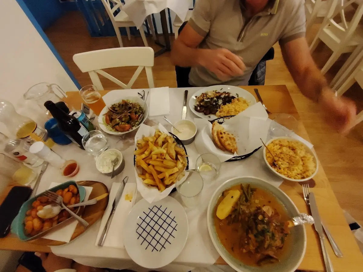 Santorini Greek Taverna photo (photo 2 of 3)