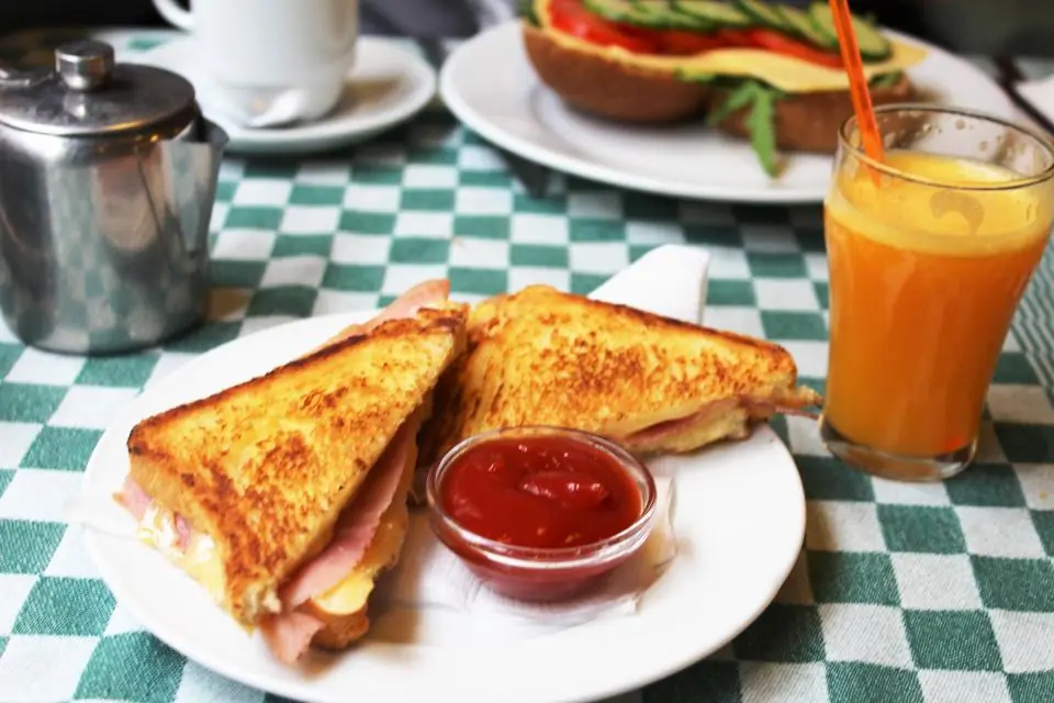 Junction Cafe — Cafes in London