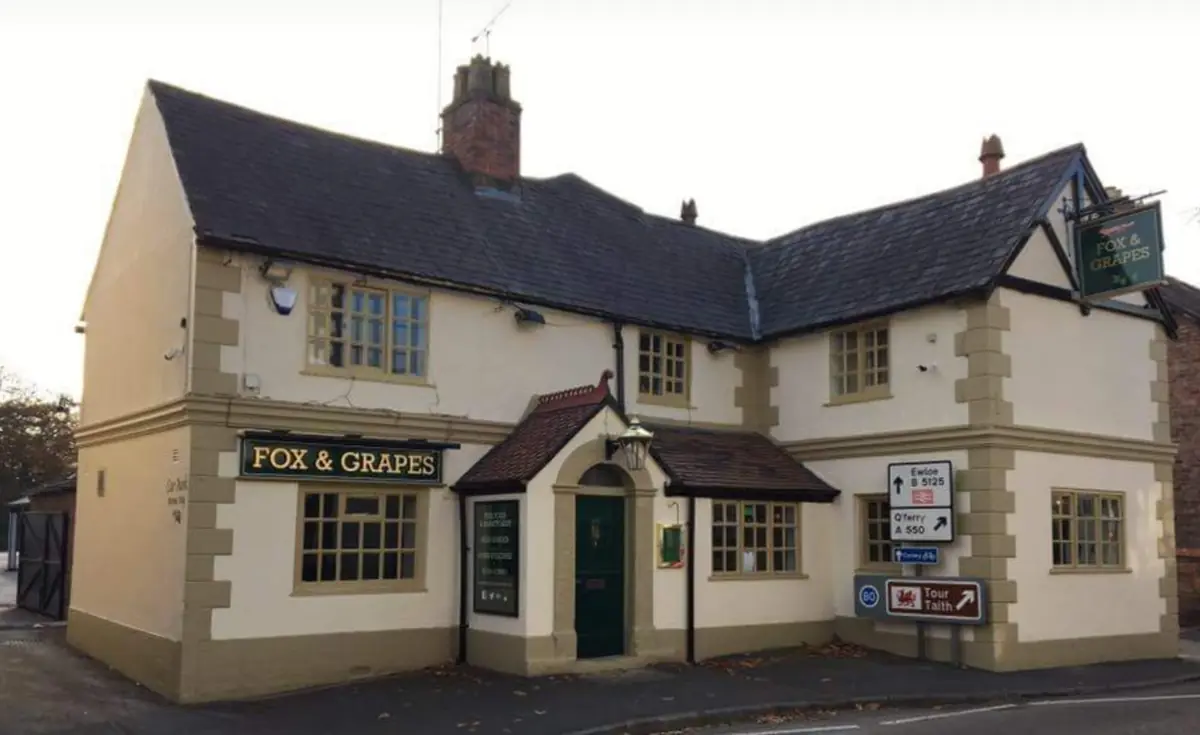 Fox & Grapes photo (photo 3 of 3)